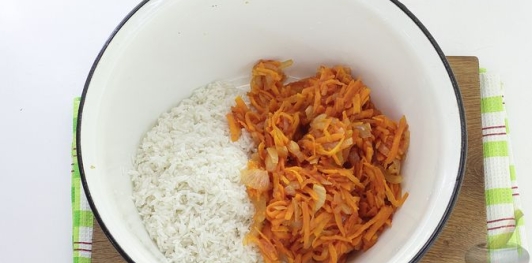 Фаршированные перцы с рисом, капустой и морковью