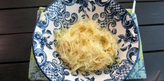Кабачковые дрожжевые блины с помидорами, картошкой и сыром