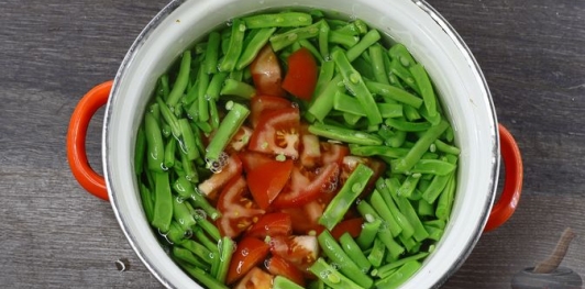 Суп с фаршем и стручковой фасолью
