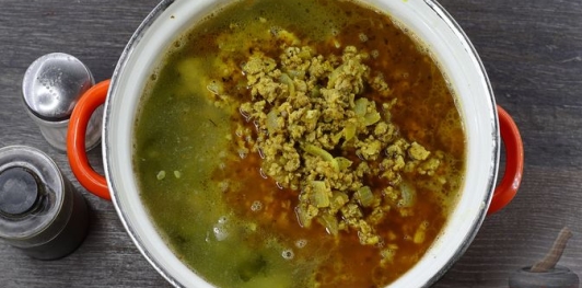 Суп с фаршем и стручковой фасолью