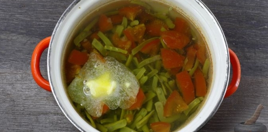 Суп с фаршем и стручковой фасолью
