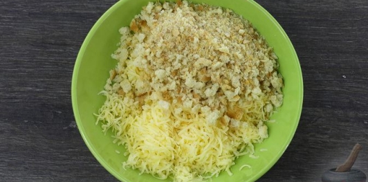 Запеканка из кабачков с помидорами, кукурузой и сыром