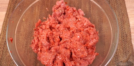 Запеканка из мясного фарша с кабачками