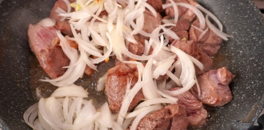 Баранина с кабачками и нутом