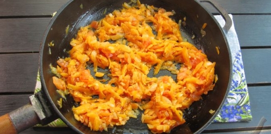 Фаршированные помидоры с курицей и рисом