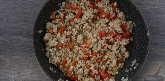 Гречка с фаршем и кабачками