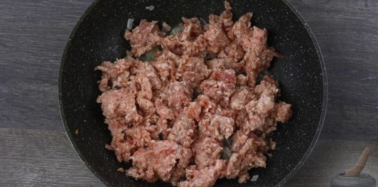 Гречка с фаршем и кабачками