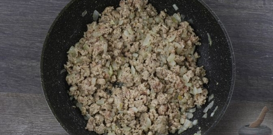 Гречка с фаршем и кабачками