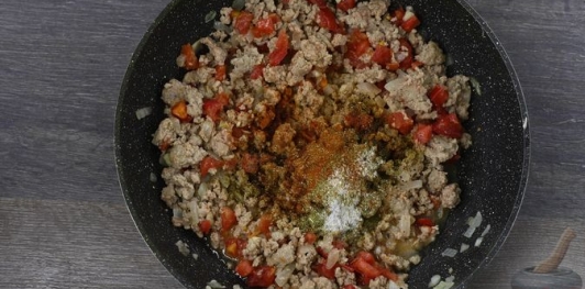 Гречка с фаршем и кабачками