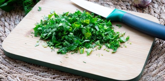 Кабачки, маринованные с помидорами и луком