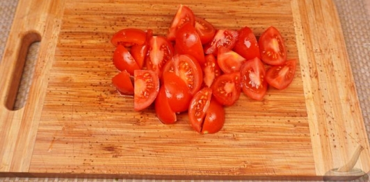 Кускус с помидорами и оливками