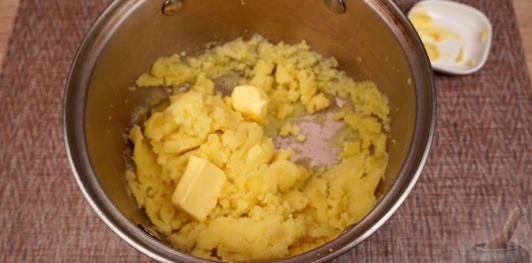 Макош нудли (картофельные нудли)