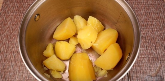 Макош нудли (картофельные нудли)