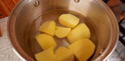Макош нудли (картофельные нудли)