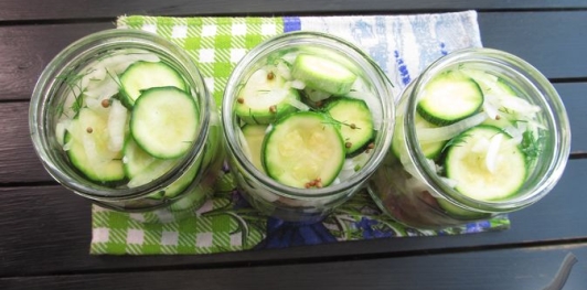 Маринованные кабачки с кориандром