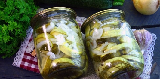Маринованные кабачки с кориандром