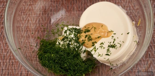 Намазка с копчёной форелью и сливочным сыром