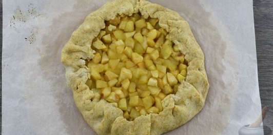 Постная галета с яблоками