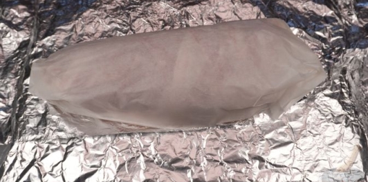 Рулет из скумбрии с морковью и огурцами, в беконе