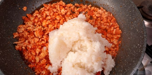 Шемшемоты (ассирийские пельмени с курицей и рисом)