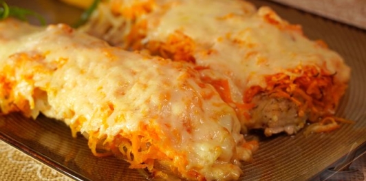 Скумбрия, запечённая с овощами в рукаве