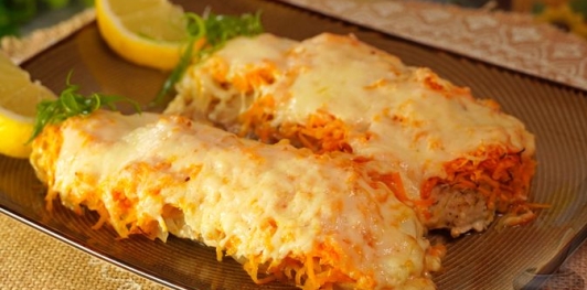 Скумбрия, запечённая с овощами в рукаве