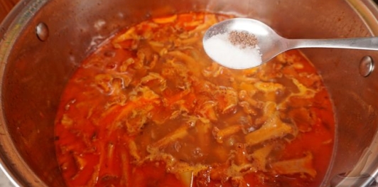 Сливочный суп с лисичками
