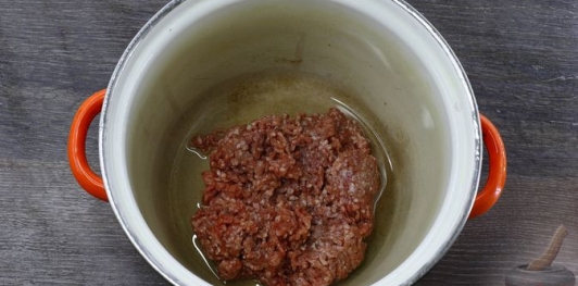 Суп с фаршем, чечевицей и баклажанами