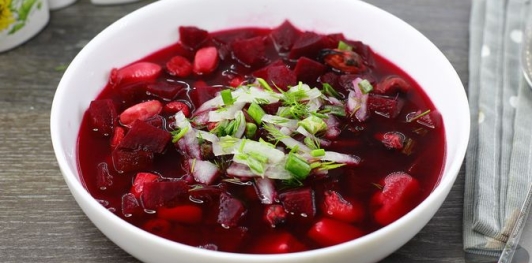 Свекольник с морепродуктами