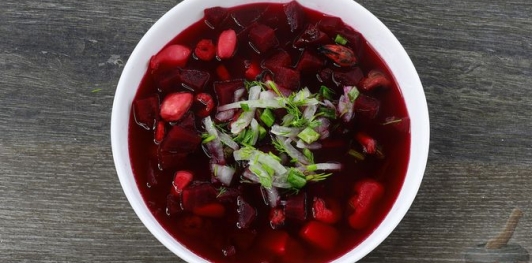 Свекольник с морепродуктами