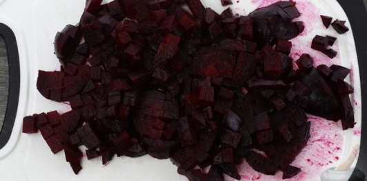 Свекольник с морепродуктами