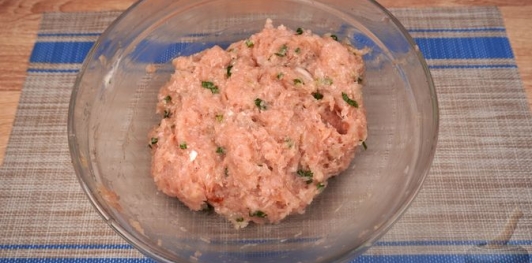 Сырно-мясной рулет