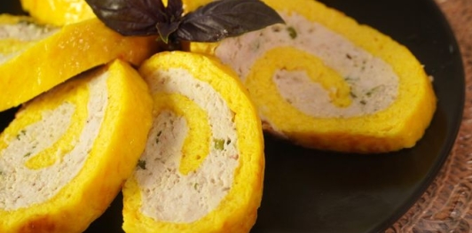 Сырно-мясной рулет