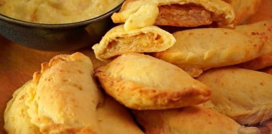 Творожные пирожки с грушами и грецкими орехами (в духовке)