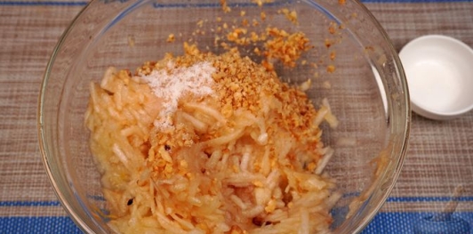 Творожные пирожки с грушами и грецкими орехами (в духовке)