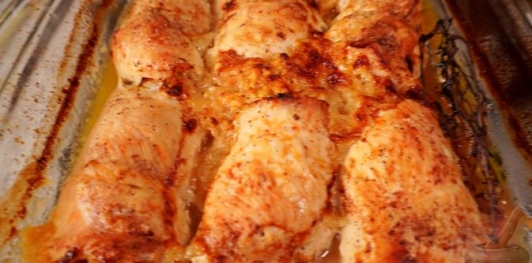 Запечённые куриные рулетики с яблоками и сыром