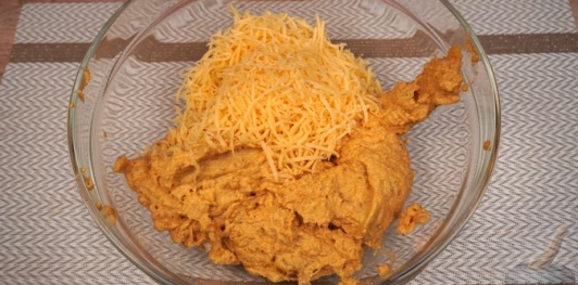 Запеканка из курицы, моркови и сыра