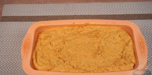 Запеканка из курицы, моркови и сыра