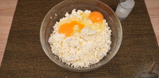 Арахисовый чизкейк с яблоками