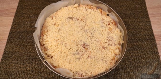 Арахисовый чизкейк с яблоками