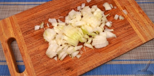 Баклажаны, фаршированные индейкой, сливами и грецкими орехами