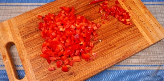 Баклажаны, фаршированные индейкой, сливами и грецкими орехами