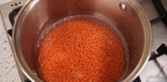 Чечевичные оладьи с кабачком
