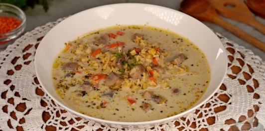 Чечевичный суп с грибами и сливками