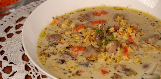 Чечевичный суп с грибами и сливками