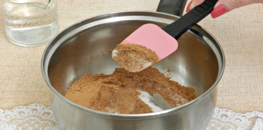 Десерт из творога с бананом и шоколадом