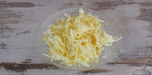 Горячие бутерброды с кабачком и морковью