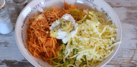 Горячие бутерброды с кабачком и морковью