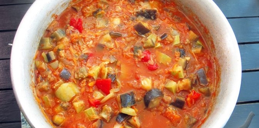 Икра из баклажанов с кабачками (консервированная)