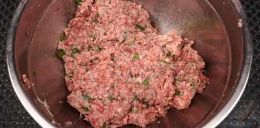 Кабачки, запечённые с фаршем и сыром